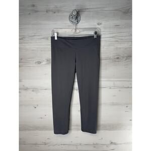 Under Armour Pants Womens Medium Gray HeatGear Capri Leggings Athletic 1299328